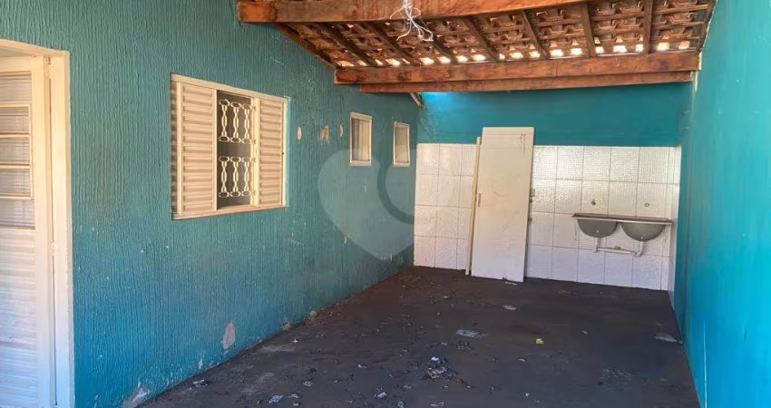 Casa com 2 quartos à venda em Centro - SP