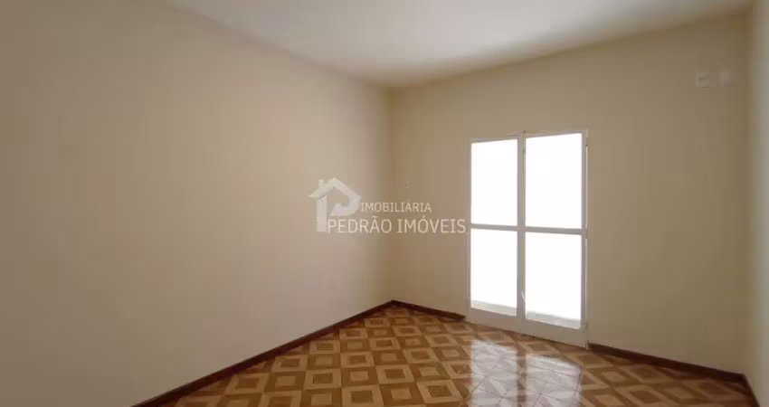 Casa com 3 quartos para alugar no Centro, Lençóis Paulista 