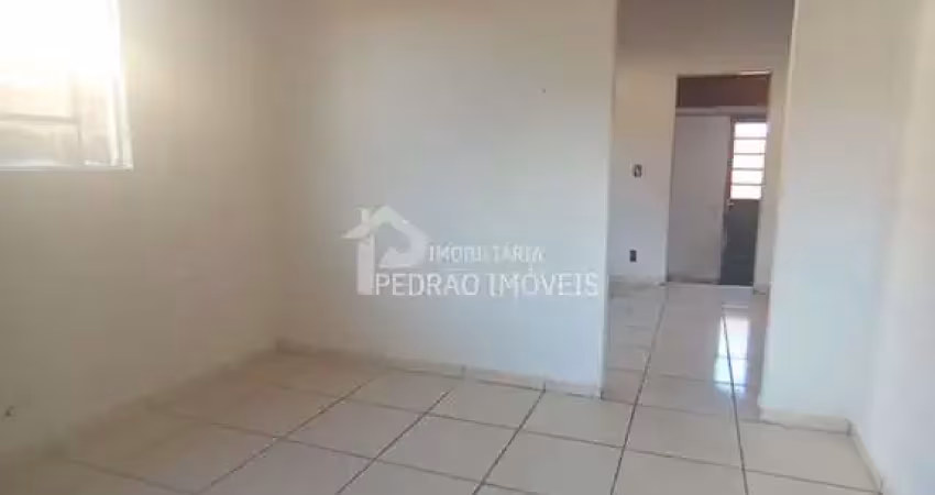 Casa com 2 quartos para alugar na Vila Paccola, Lençóis Paulista 