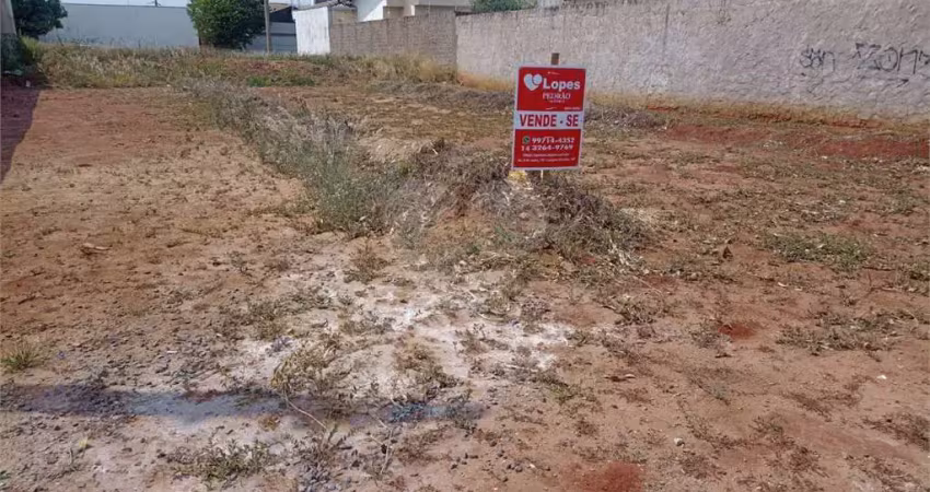 Lote/terreno de 288m² no bairro jardim santa lúcia, em lençóis paulista