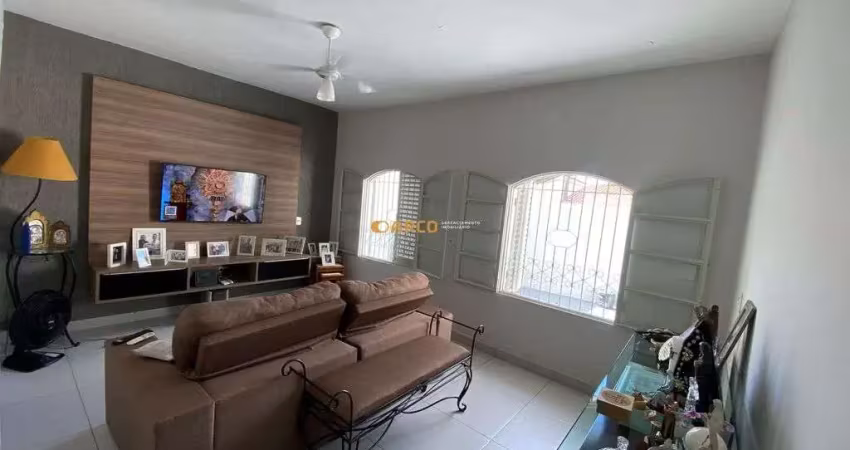 Casa com 3 dorms sendo 2 suites - jd. satelite - são josé dos campos -sp