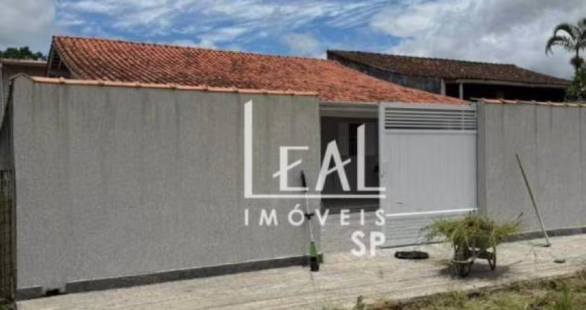 Casa com 3 dormitórios à venda, 163 m² por R$ 700.000,00 - Praia do Sapê - Ubatuba/SP