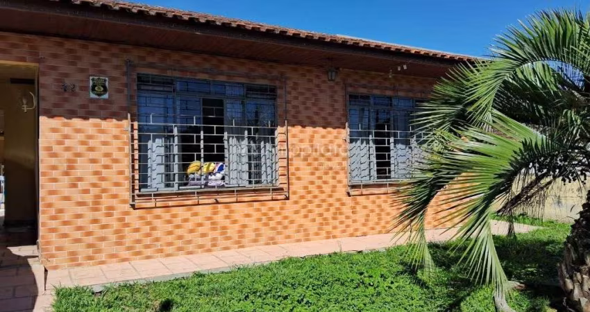 Casa à venda na João Antônio Trevisan, 72, São Dimas, Colombo