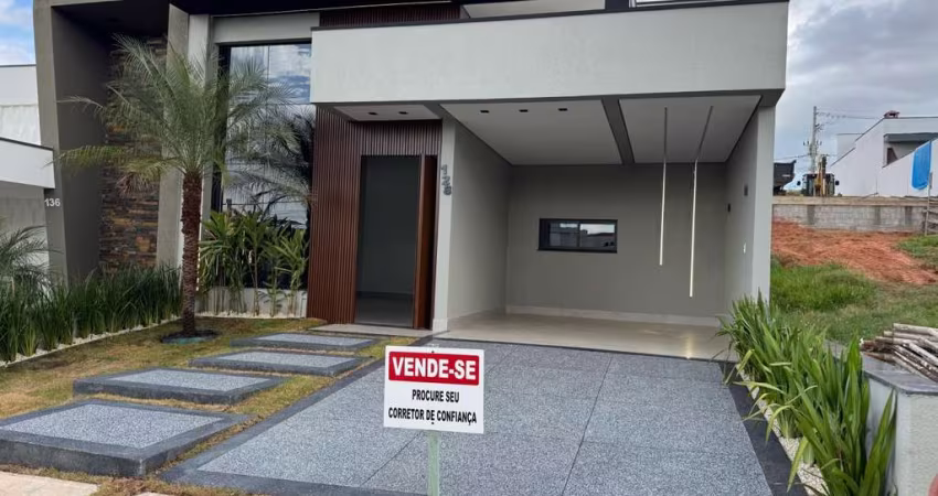 Casa para Venda em Indaiatuba, Jardim Mantova, 3 dormitórios, 1 suíte, 3 banheiros, 2 vagas