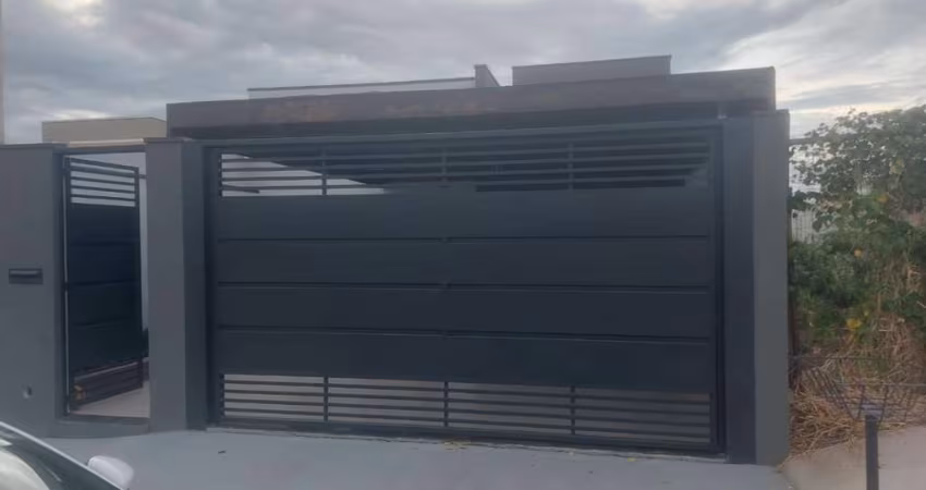 Casa para venda em Jardim Residencial Nova Veneza de 150.00m² com 2 Quartos, 1 Suite e 2 Garagens