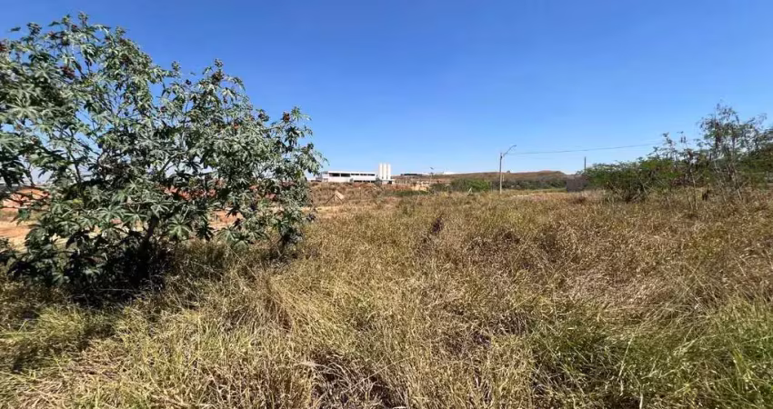 Terreno à venda na Rua Augusto de Melo, Vila dos Canários, Indaiatuba