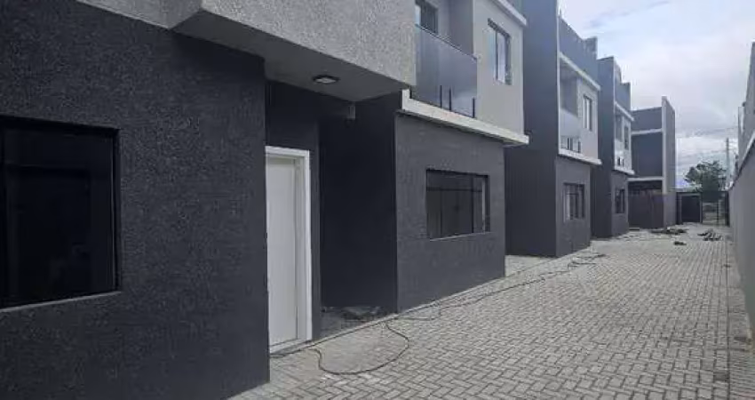 Sobrado com 3 dormitórios à venda, 93 m² por R$ 539.900,00 - Alto Boqueirão - Curitiba/PR