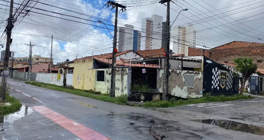 Vende excelente terreno com 3 frente bairro de fátima