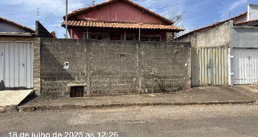 Oportunidade única em tres coracoes - mg | tipo: casa | negociação: leilão  | situação: imóvel