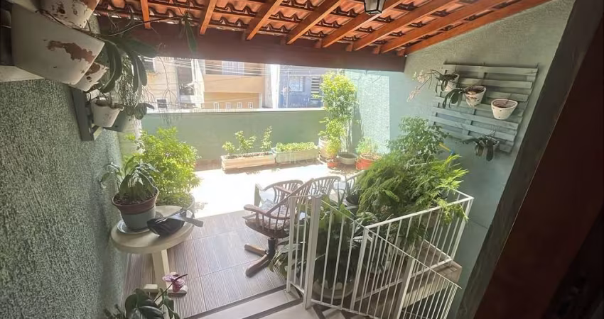 Sobrado com 3 dormitórios à venda por R$ 700.000,00 - Jardim Cláudia - São Paulo/SP