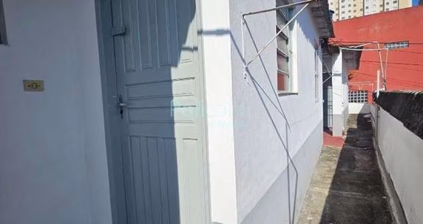 Casa com 1 dormitório para alugar por R$ 941,68/mês - Jardim Celeste - São Paulo/SP