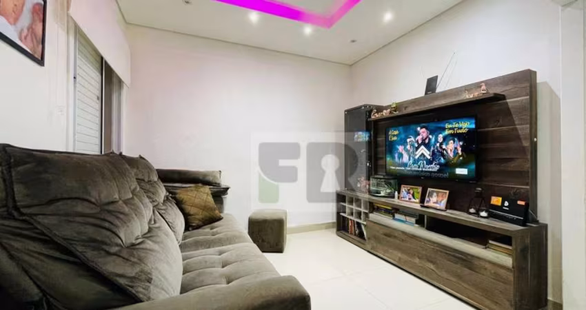 Excelente Casa (COND. FECHADO) com 2 Dorm. vaga de garagem Bairro Stella Maris Alvorada/RS.