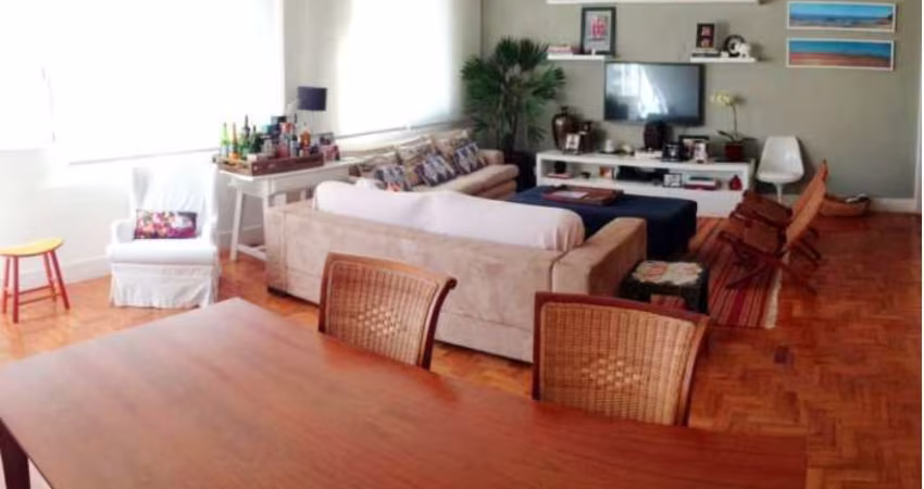 Apartamento tipo para venda com 2 quartos, sendo 2 suítes, 140m²