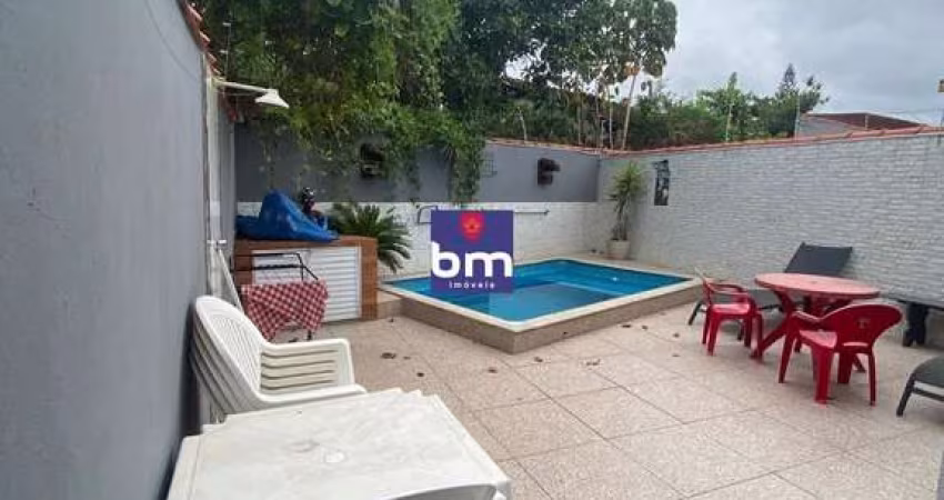 Casa à venda em Itanhaém, Centro, com 2 quartos, com 89 m²