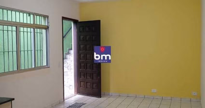 Sobrado para alugar em São Paulo, Jardim São Luís, com 3 quartos, com 250 m²
