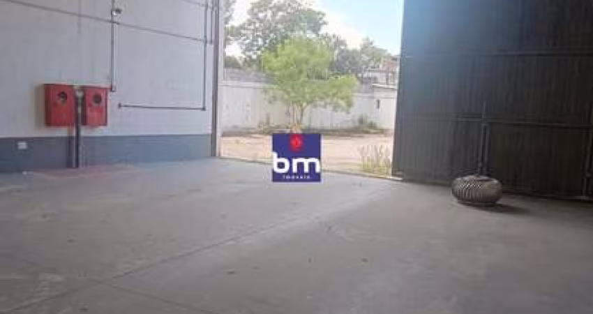 Galpão para alugar em São Paulo, Jardim Arpoador, com 485 m²