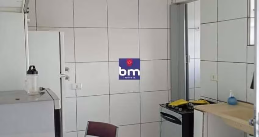 Casa para alugar em São Paulo, Jardim das Palmas, com 1 quarto, com 30 m²