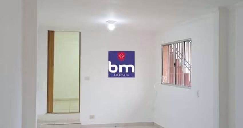Casa para alugar em São Paulo, Parque Regina, com 2 quartos, com 80 m²