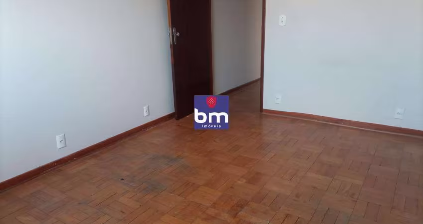 Casa para alugar em São Paulo, Jardim Casablanca, com 3 quartos, com 280 m²