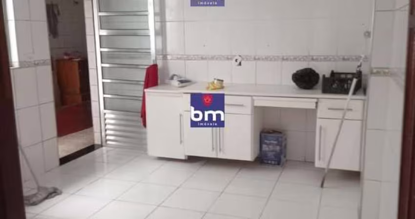 Casa para alugar em São Paulo, Jardim Soraia, com 4 quartos, com 150 m²