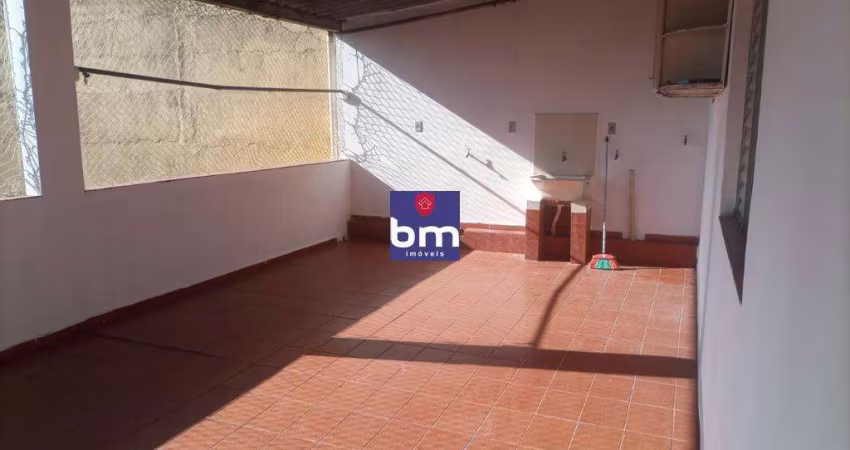 Casa para alugar em São Paulo, Jardim São Luís, com 2 quartos, com 100 m²