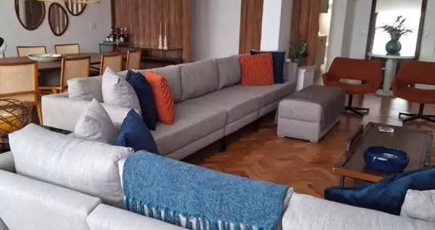 Apartamento reformado com 4 quartos à venda em copacabana