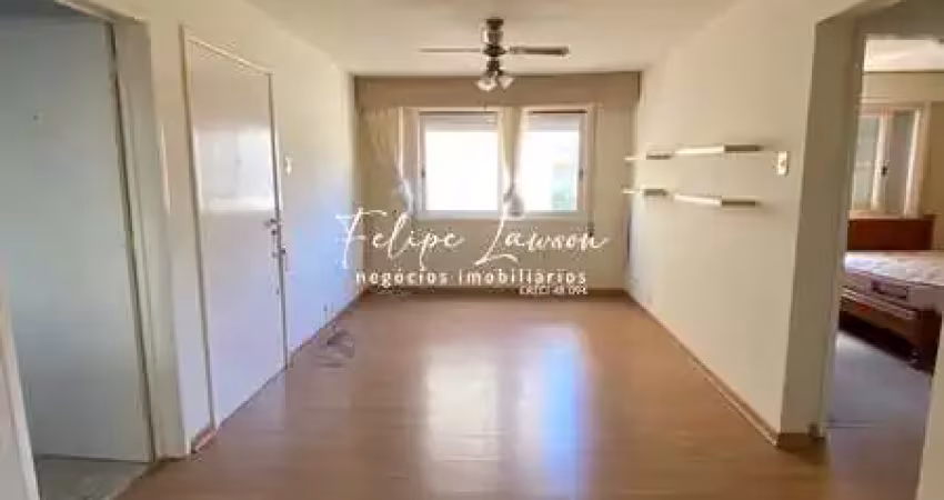 Apartamento 2 dormitórios desocupado próx ao Hospital Miguel Pilcher