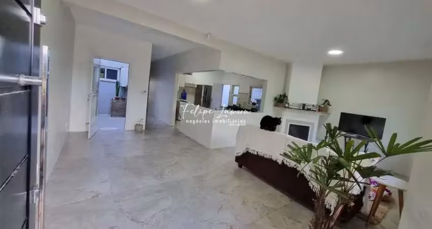 Casa com 3 quartos à venda no Três Vendas, Pelotas 