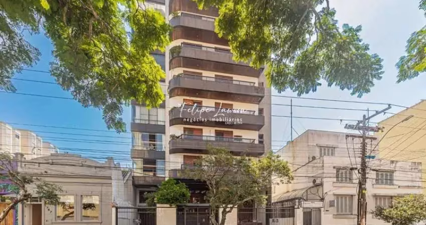 Apartamento no centro, amplo, 2 dormitórios e sacada com churrasqueira
