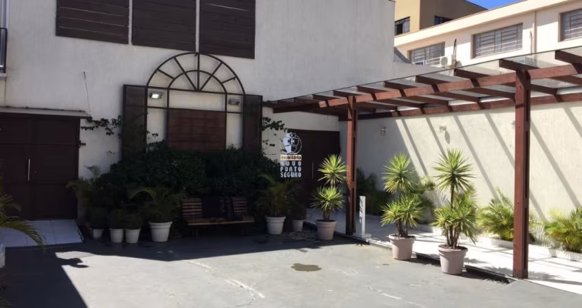 Galpão a Venda na Barra Funda.