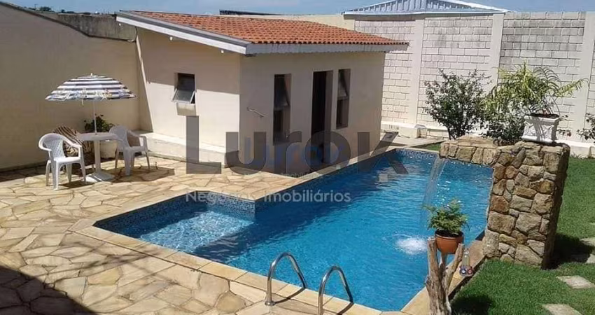 casa à venda 3 Quartos, 3 Vagas, 300M², Jardim do Lago, Campinas - SP