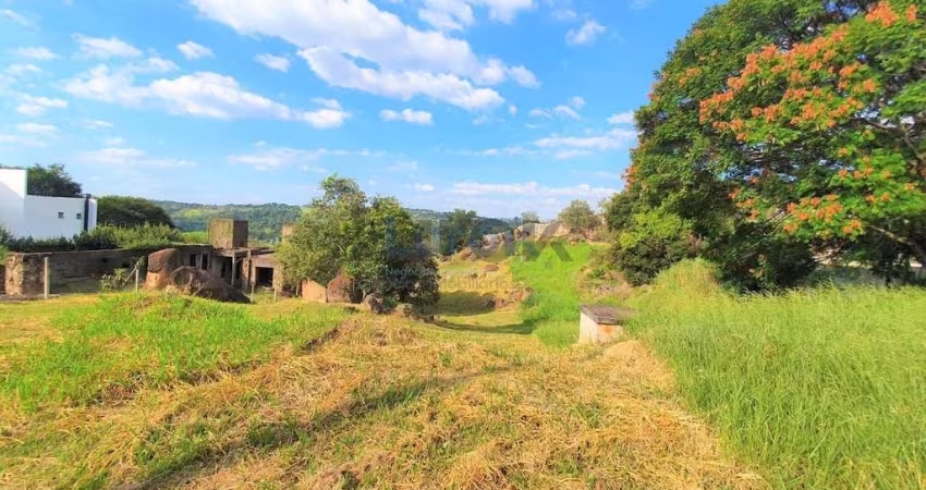 Terreno 1.770 m²`à Venda Condomínio Moinho de Vento - Valinhos / SP