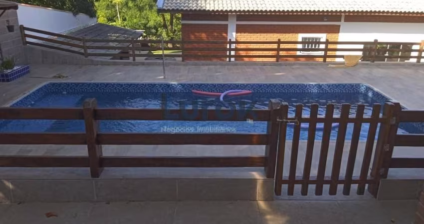 chácara à venda 3 Quartos, 2 Suites, 2 Vagas, 340M², Chácaras São Bento, Valinhos - SP