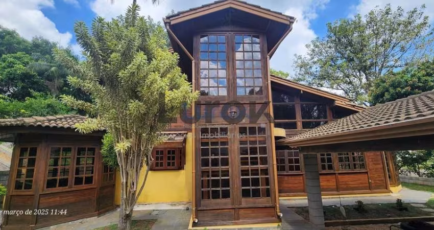 chácara à venda 3 Quartos, 2 Suites, 10 Vagas, 1000M², Vale Verde, Valinhos - SP