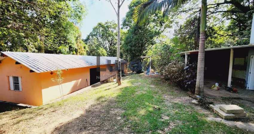 chácara à venda 2 Quartos, 1 Suite, 10 Vagas, 2266M², Chácaras São Bento, Valinhos - SP
