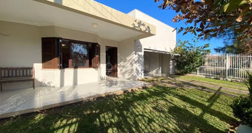 Casa com 3 quartos à venda na Das Begônias, 844, Noiva Do Mar, Xangri-Lá