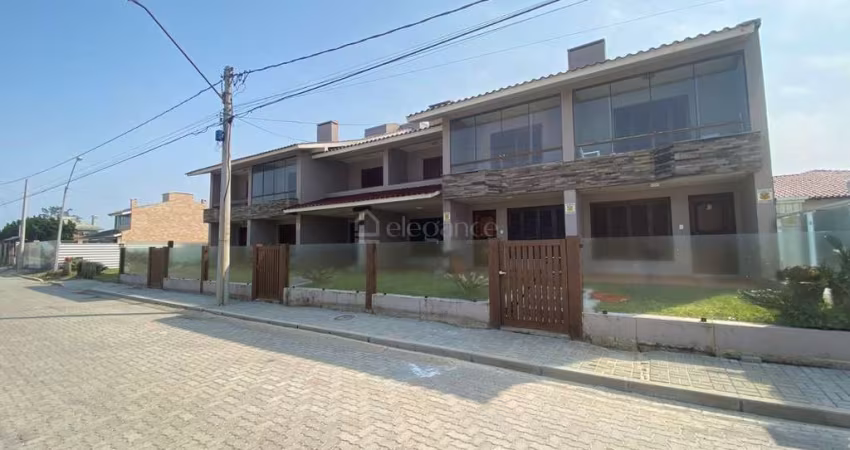 Casa em condomínio fechado com 2 quartos à venda na Avenida Beira Mar, 1117, Centro, Xangri-Lá