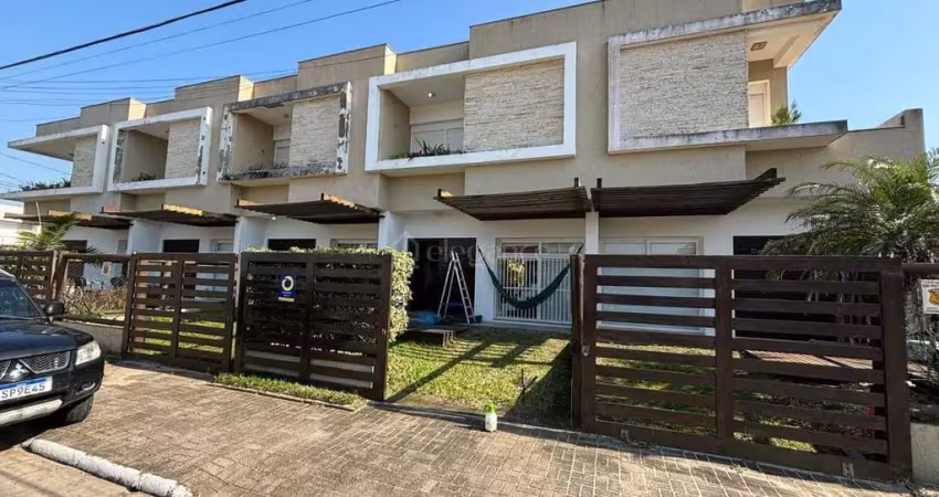 Duplex com localização privilegiada no centro de xangri-lá