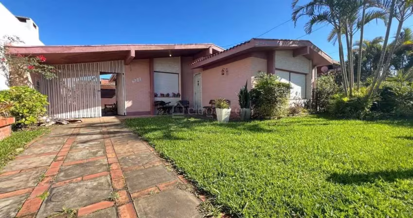 Casa com 3 quartos à venda na Rio Da Várzea, 1701, Centro, Xangri-Lá