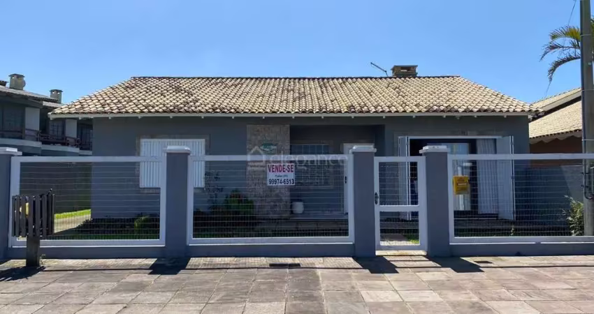 Casa com 4 quartos à venda na Rio Tainhas, 802, Centro, Xangri-Lá