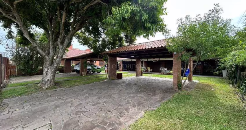 Casa em condomínio fechado com 2 quartos à venda na René Descarte, 122, Arpoador, Xangri-Lá