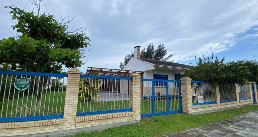 Casa com 3 quartos à venda na Das Dálias, 398, Noiva Do Mar, Xangri-Lá