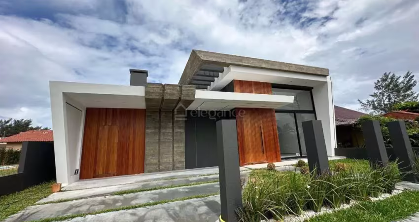 Casa em condomínio fechado com 3 quartos à venda na Rua Sol E Mar, 385, Centro, Xangri-Lá