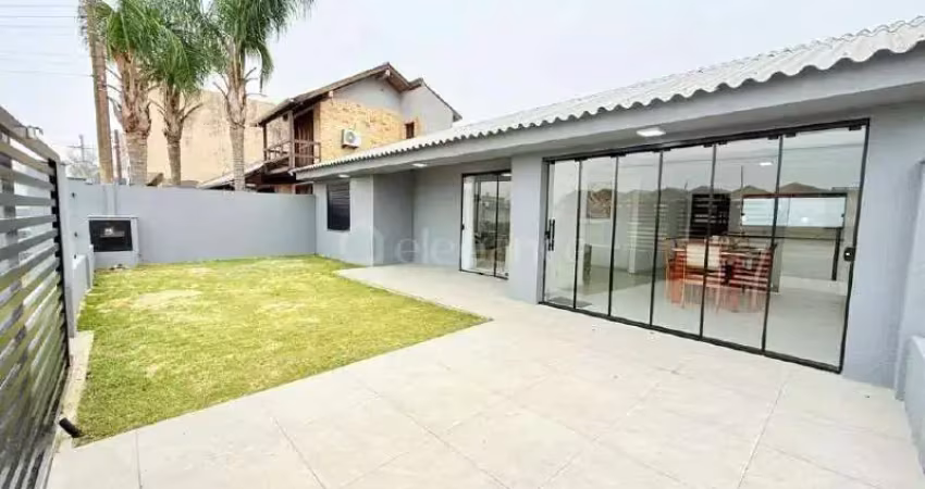 Casa com 3 quartos à venda na Avenida Interbalneários, 608, Rainha do Mar, Xangri-Lá