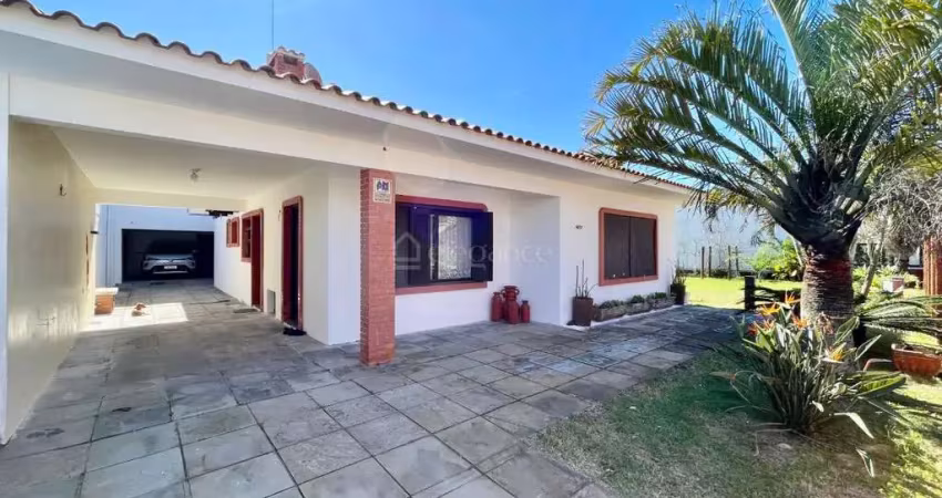 Casa com 3 quartos à venda na Begônias, 407, Noiva Do Mar, Xangri-Lá