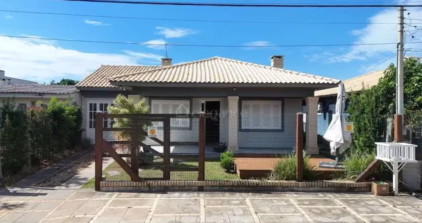 Casa com 3 quartos à venda na Rio Das Contas, 882, Centro, Xangri-Lá