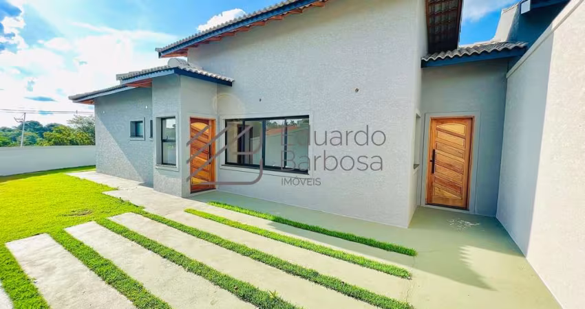 Casa à Venda em Atibaia/SP