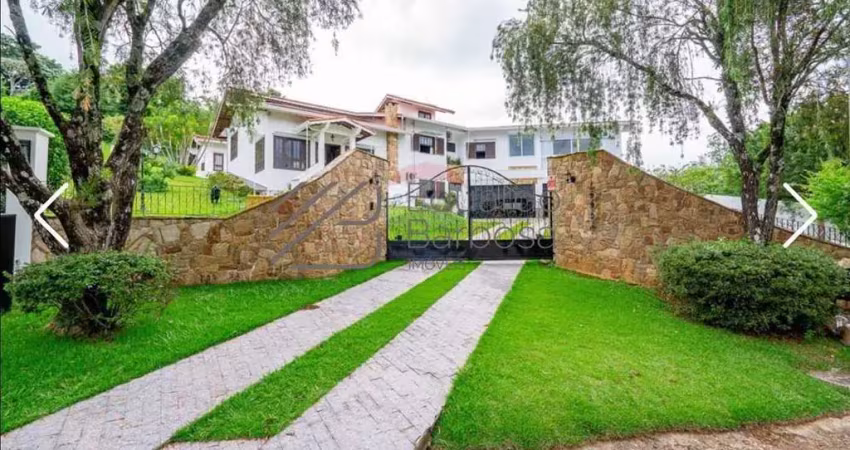 Apartamento com 5 quartos para alugar no Condomínio Jardim das Palmeiras, Bragança Paulista 