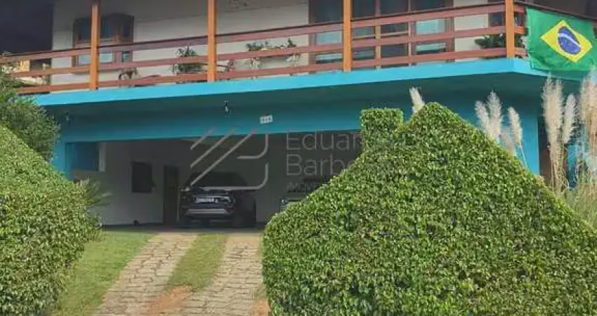Casa em condomínio em mairiporã com acesso para represa