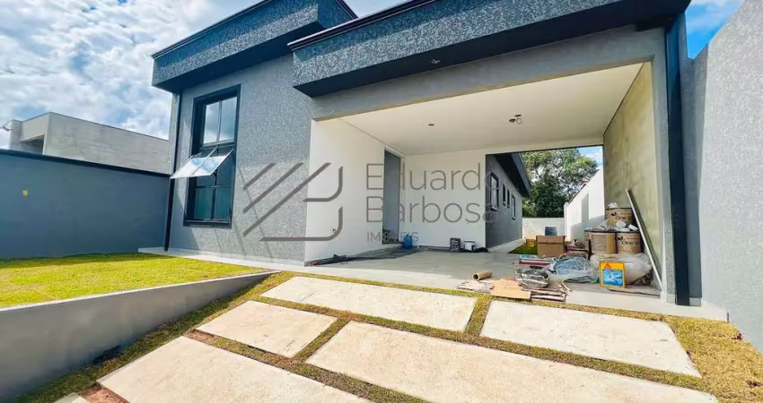Casa com 3 quartos para alugar na Avenida Esequias Odorico Bueno, 760, Corumbá, Mairiporã